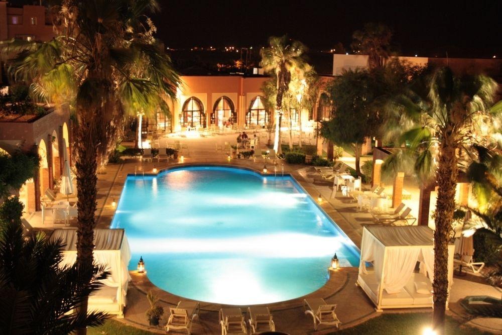 Rs Hotel Karam Palace Warzazát Exteriér fotografie